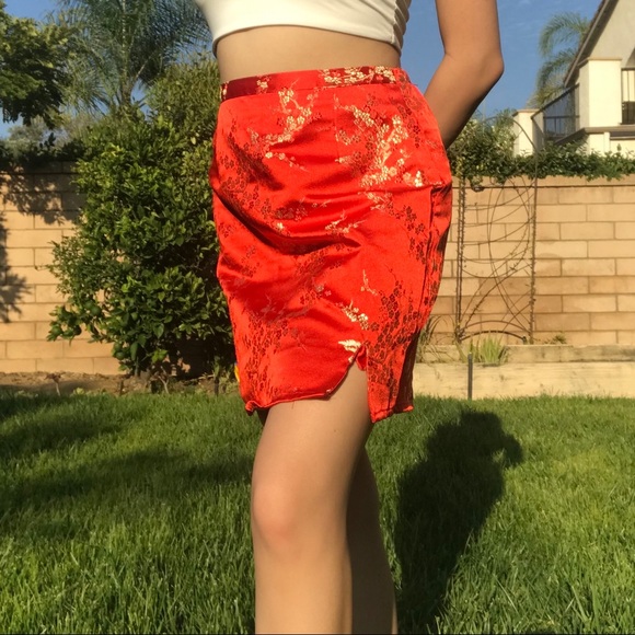 RARE Brandy Melville Red Oriental Skirt - Picture 1 of 5